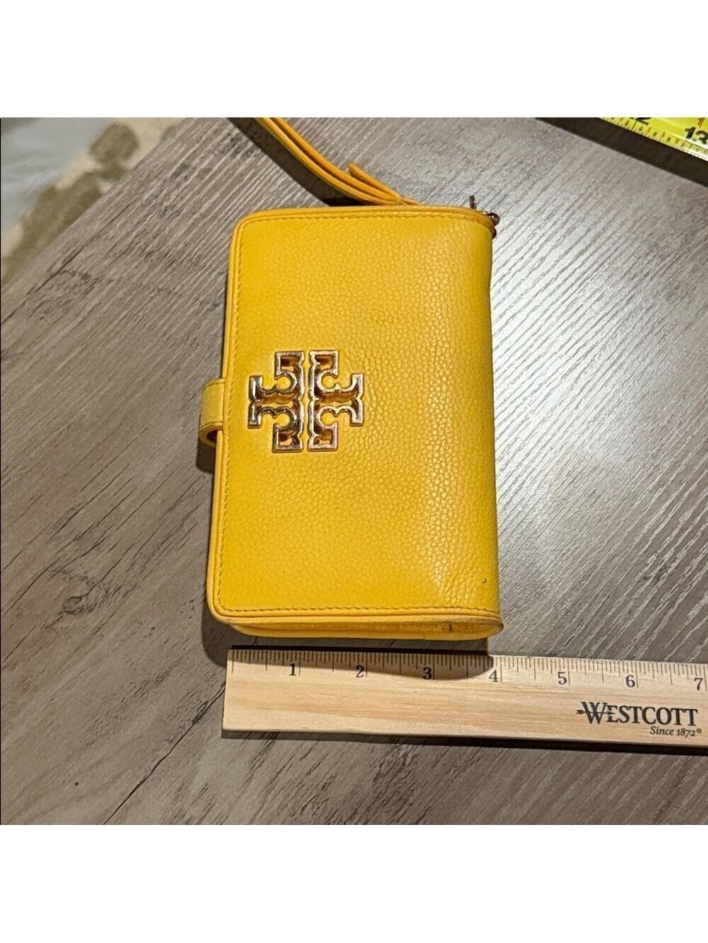 Tory Burch Britten Smartphone Wallet Yellow - Picture 8 of 9